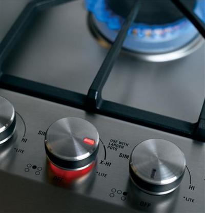 36" Monogram Gas Cooktop - ZGU385NSMSS