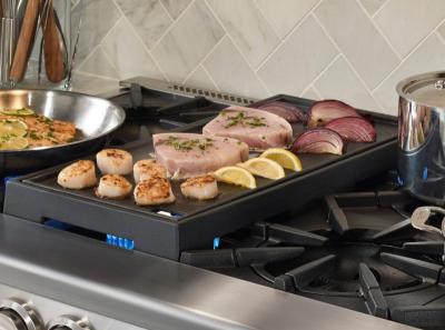 60" BlueStar Platinum Series Gas Rangetop with 10 Open Burners in Liquid propane - BSPRT6010BL