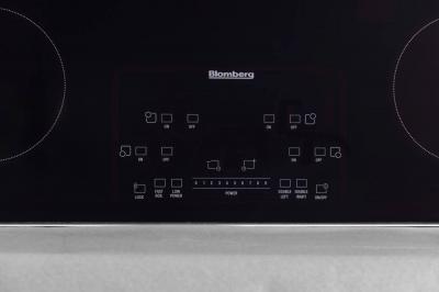 30" Blomberg Touch Control Electric Cooktop - CTE30410