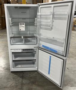 31" Avantgarde 2 Doors 17 cu ft. Bottom Mount Refrigerator in White -  ARBM172WE