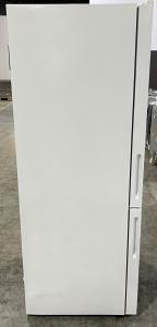 31" Avantgarde 2 Doors 17 cu ft. Bottom Mount Refrigerator in White -  ARBM172WE