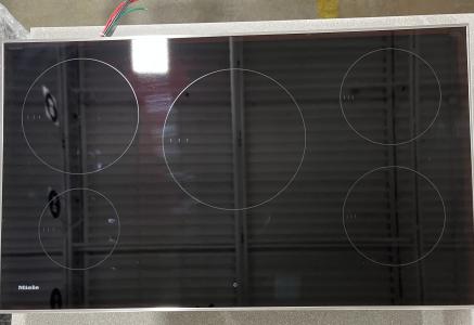 36" Miele Smart Electric Induction Cooktop with 5 Elements - KM 7740 FR