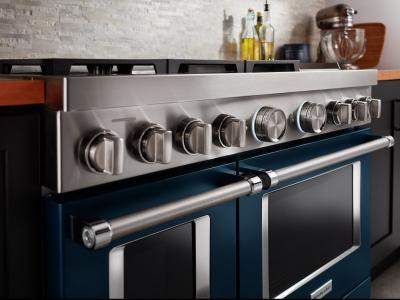 48" KitchenAid 6.3 Cu. Ft. Smart Commercial-style Dual Fuel Range With Griddle - KFDC558JIB