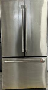 36" Café Counter Depth French Door Refrigerator - CWE23SP2MS1
