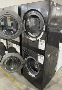 27" LG Single Unit Front Load LG WashTower With Centre Control 5.2 Cu. Ft. Washer and 7.4 Cu. Ft. Electric Dryer - WKEX200HBA