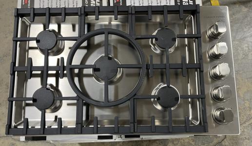 36" Fisher & Paykel Gas Cooktop with 5 Sealed Dual Flow Burners - CDV3-365H-N
