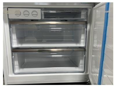 31" Avantgarde 2 Doors 17 cu ft. Bottom Mount Refrigerator in White -  ARBM172WE