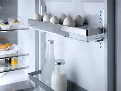 22" Miele Built-in Refrigerator with Perfect Fresh Active FlexiLight 2.0 - KS 7793 D