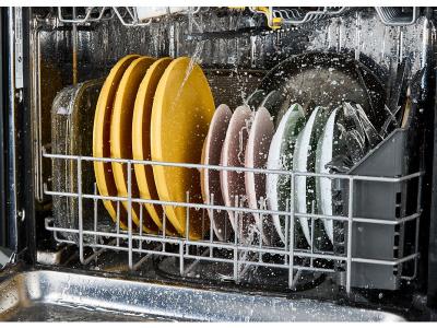 24" Whirlpool Dishwasher with Total Coverage Wash Action - WDTS8024SV