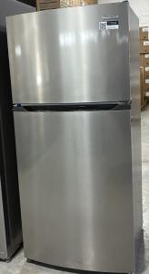 28" Frigidaire 13.9 Cu. Ft. Freestanding Top Freezer Refrigerator - FFHT1425VV
