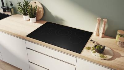 30" Bosch 800 Series Electric Cooktop Surface Mount without Frame - NET8062UC