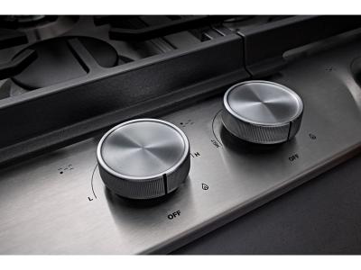 36" Kitchenaid Gas Cooktop with 5 Burners and Integrated Wok Grate - KCGK536SSS
