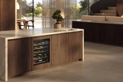 24" Miele Built-under Wine Refrigerator - KWTUS 7172 F