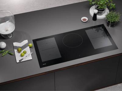 42" Miele Induction Smart Cooktop with 5 Burner - KM 7755 FL