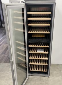 24" Liebherr  Built-in wine cabinet - HW8000