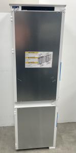 22" Liebherr 8.9 Cu. Ft. Integrated Fridge-Freezer with EasyFresh and NoFrost - ICS5100