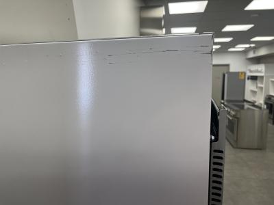 22" Liebherr 8.9 Cu. Ft. Integrated Fridge-Freezer with EasyFresh and NoFrost - ICS5100