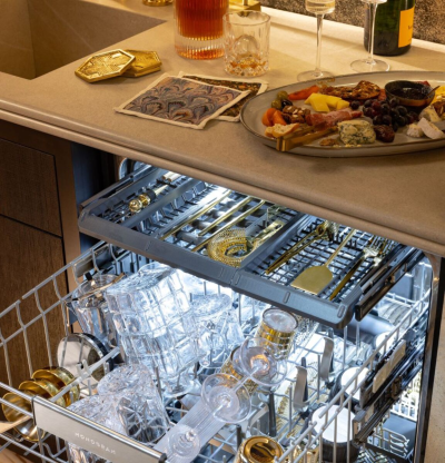 24" Monogram Premium Fully Integrated Dishwasher in Panel Ready - ZDT900SIYII